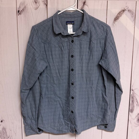 Patagonia Tops - Patagonia Women’s Organic Cotton Button-Down Shirt Large Blue/Gray EUC